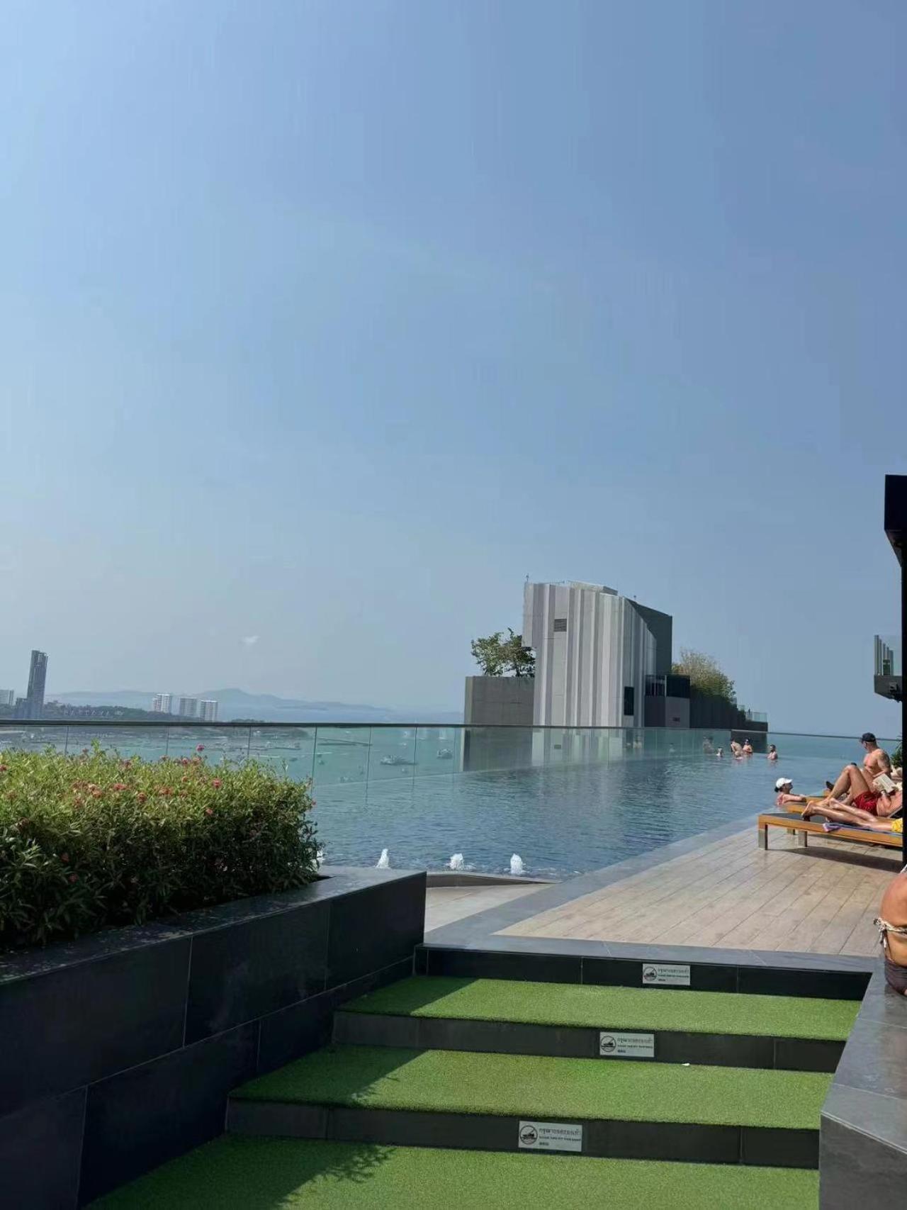 Ferienwohnung The Base Pattaya Exterior foto