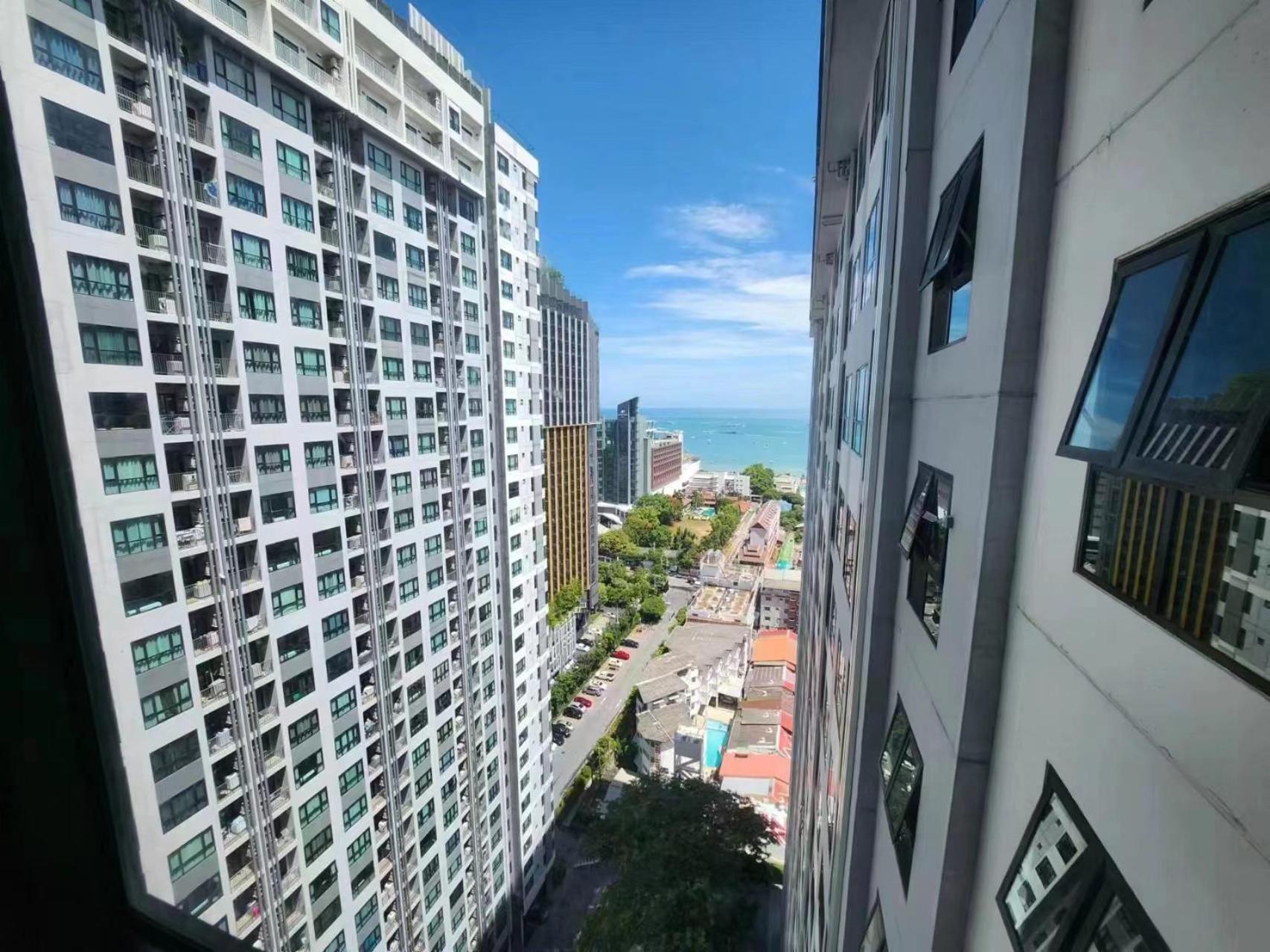 Ferienwohnung The Base Pattaya Exterior foto