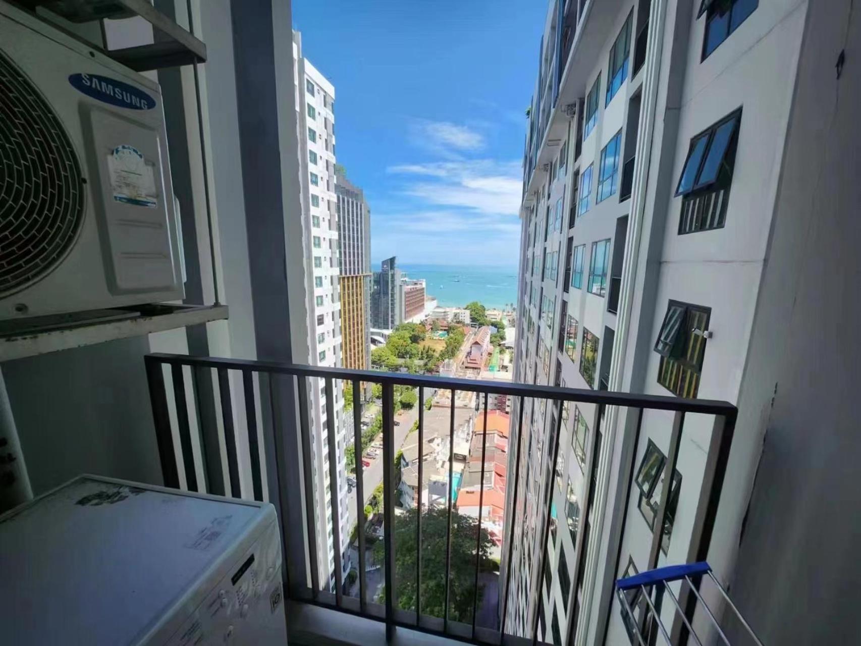 Ferienwohnung The Base Pattaya Exterior foto